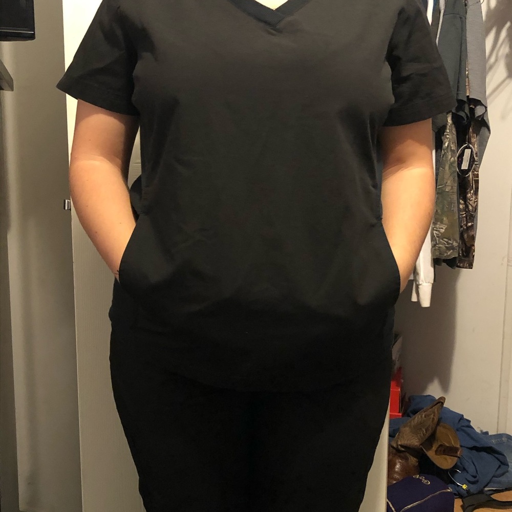 Scrub set medium top n bottom regular length